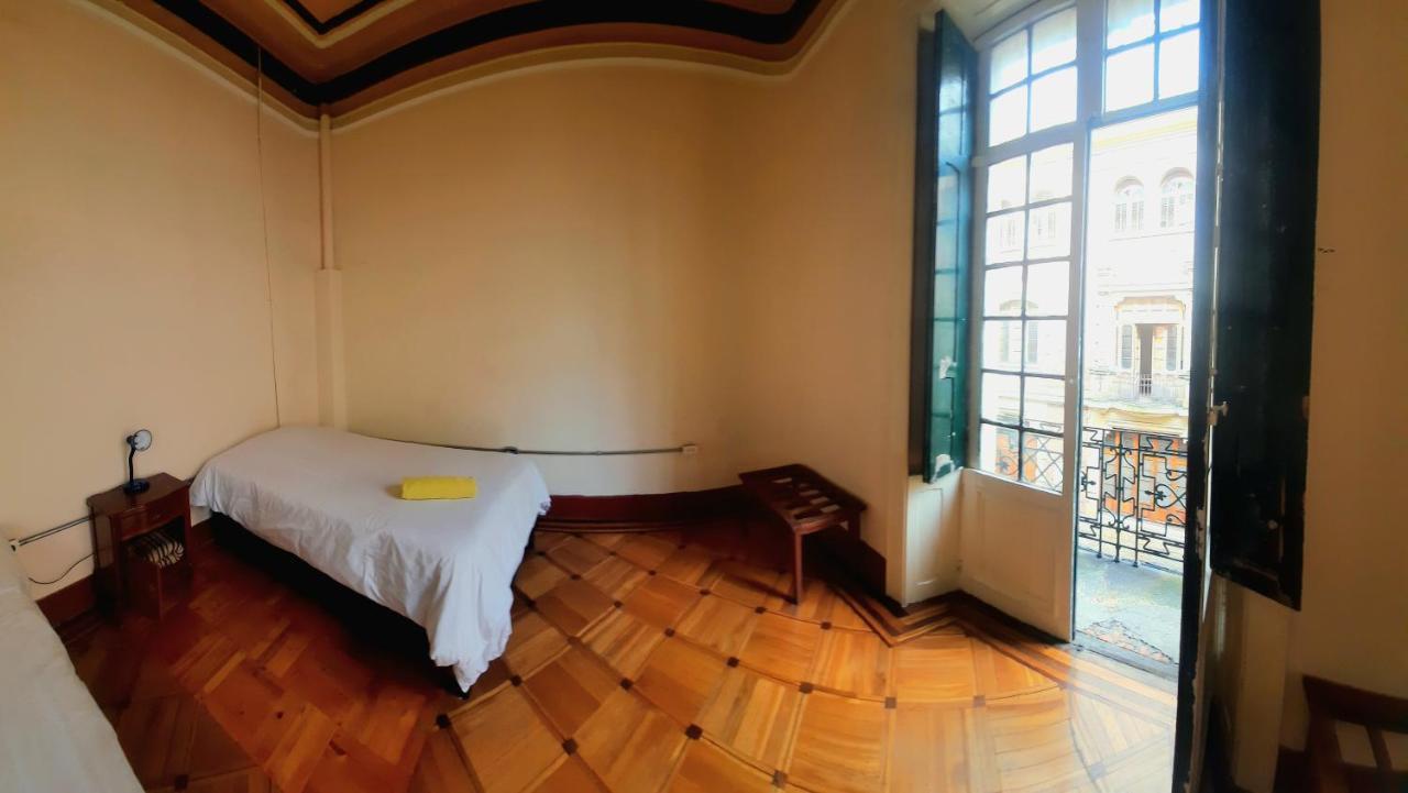 Hostal R10 Bogota Ngoại thất bức ảnh
