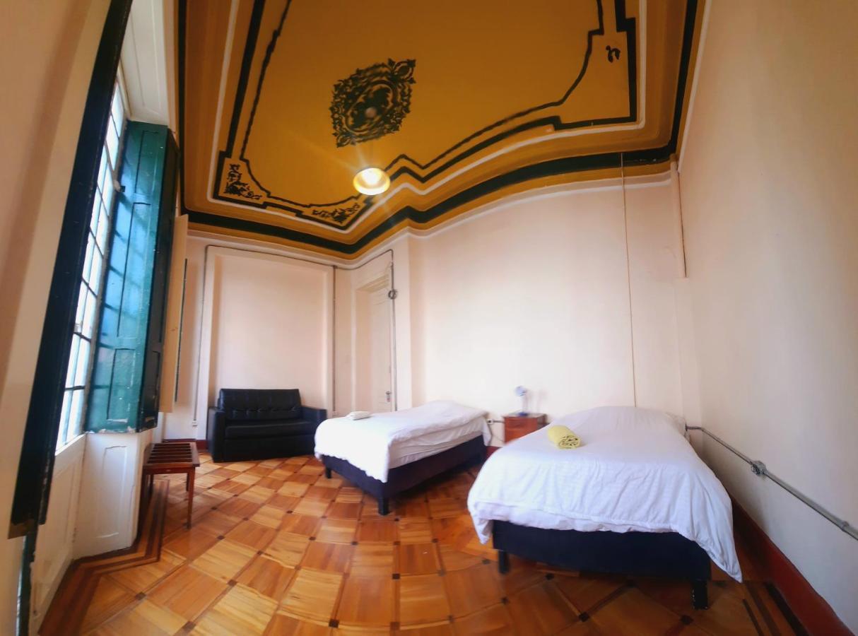 Hostal R10 Bogota Ngoại thất bức ảnh